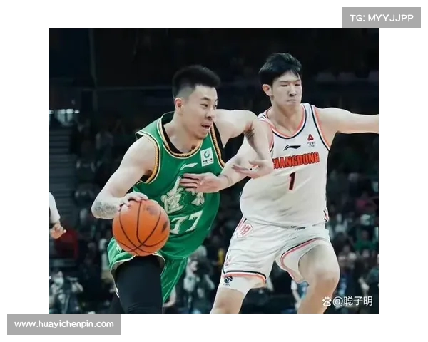 上海后卫戴昊仅上场8分钟遭弃用 广东曾三年前锁定他为未来核心 上海后卫戴昊仅上场8分钟遭弃用 广东曾三年前锁定他为未来核心